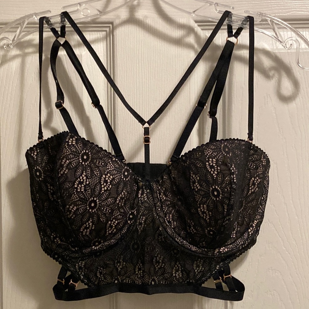 Victoria’s Secret Very Sexy Bra (size 34DD)